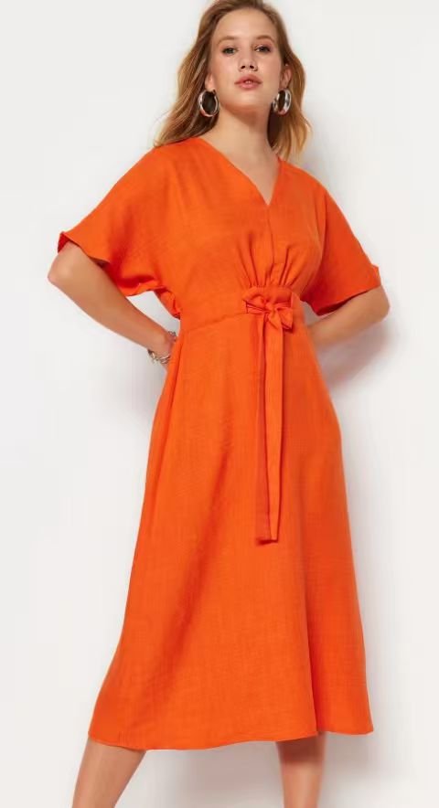 e3b66cca22682b2f1a71bb9053765dde.jpg Midi woven dress with orange lace detail in V-line with neckline - Image 1